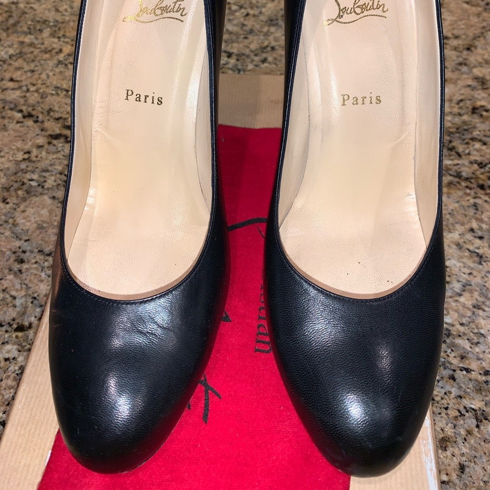 Christian loboutin shoe